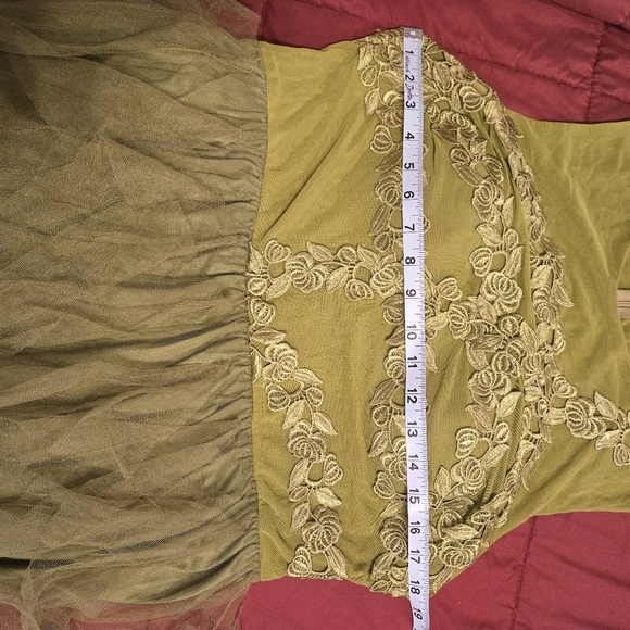 Chic Olive Green Maxi Dress (Stock Photo) - Picture 7 of 8